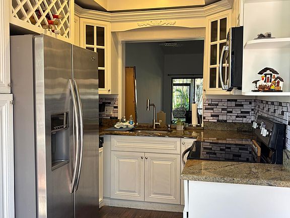 5th image of 7551 CAESAR Street #A