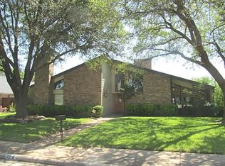 7218 Crooked Oak Dr, Dallas, TX 75248