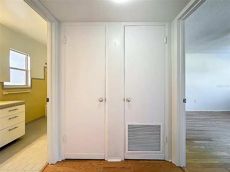 640 N Park Ave #4 — Photo 20