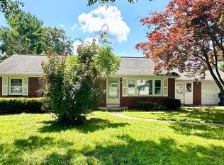 137 Carroll St, Springfield, MA 01108