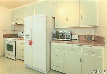 5th image of 1311 S Bromley Ave