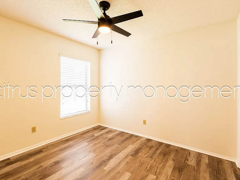 1002 Gammage Point — Photo 18