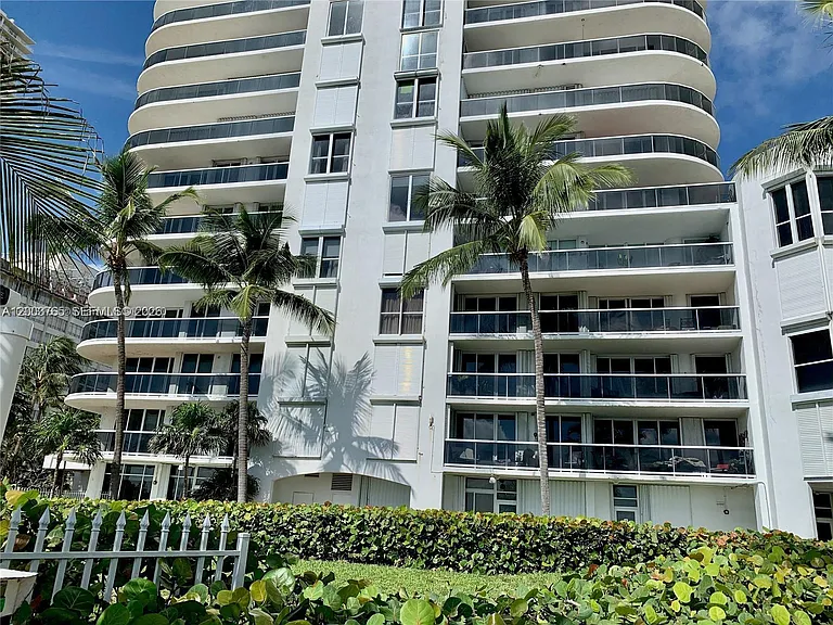 16711 Collins Ave #602 — Photo 37