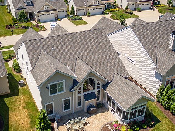 5th image of 679 Heron Bay