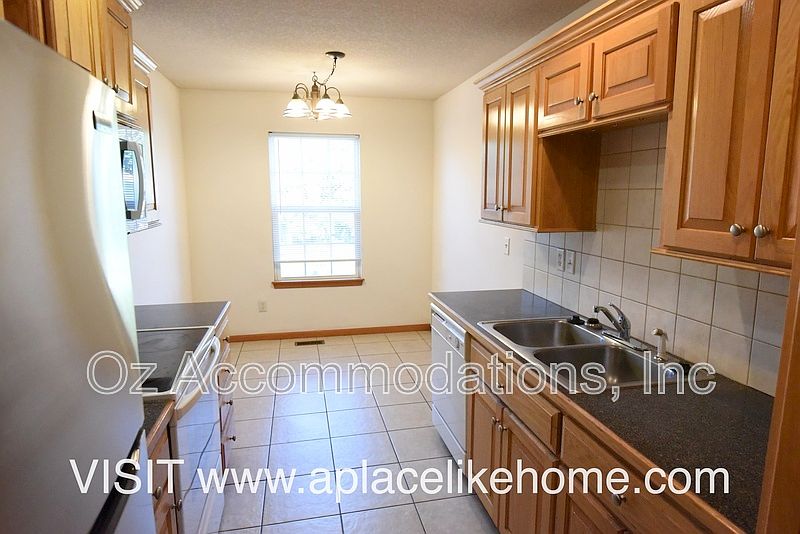 1st image of 5202 Hardy Ct