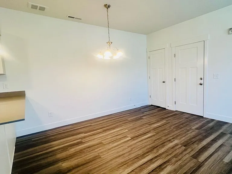 13713 S Hanley Ln #EE201 — Photo 23