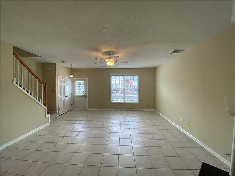 1285 Kilmington Ct — Photo 10