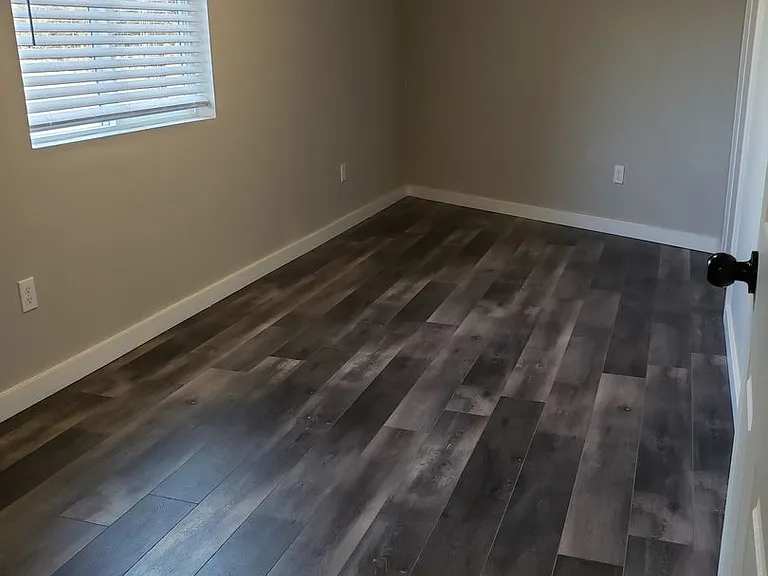 612 NE Santiam Blvd — Photo 13