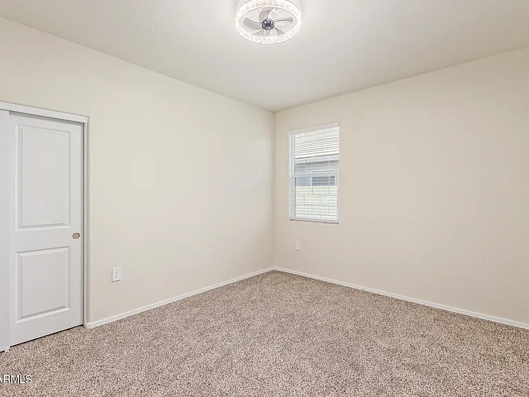 18646 W Buckskin Trl — Photo 26