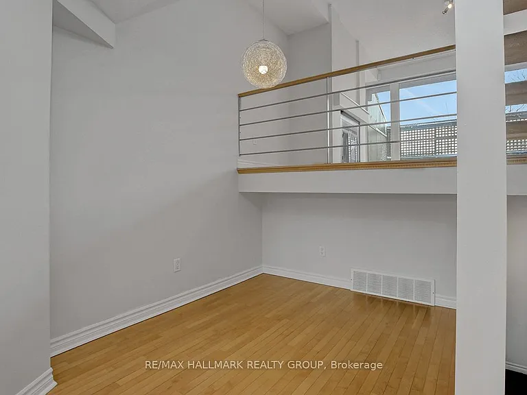 261 Bruyere St — Photo 10