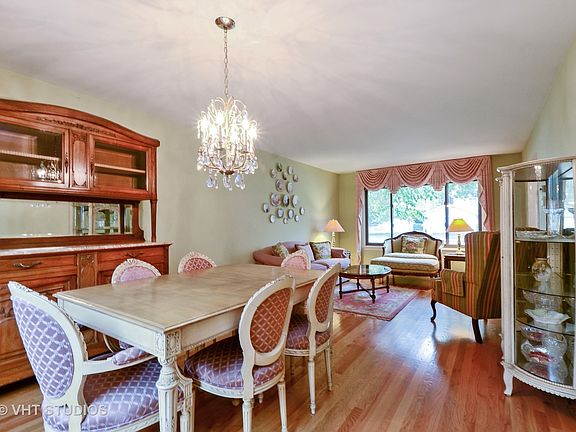 4th image of 1099 Foxworth Blvd