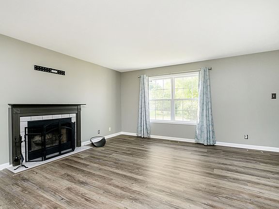 4th image of 6426 Woodhaven Ct