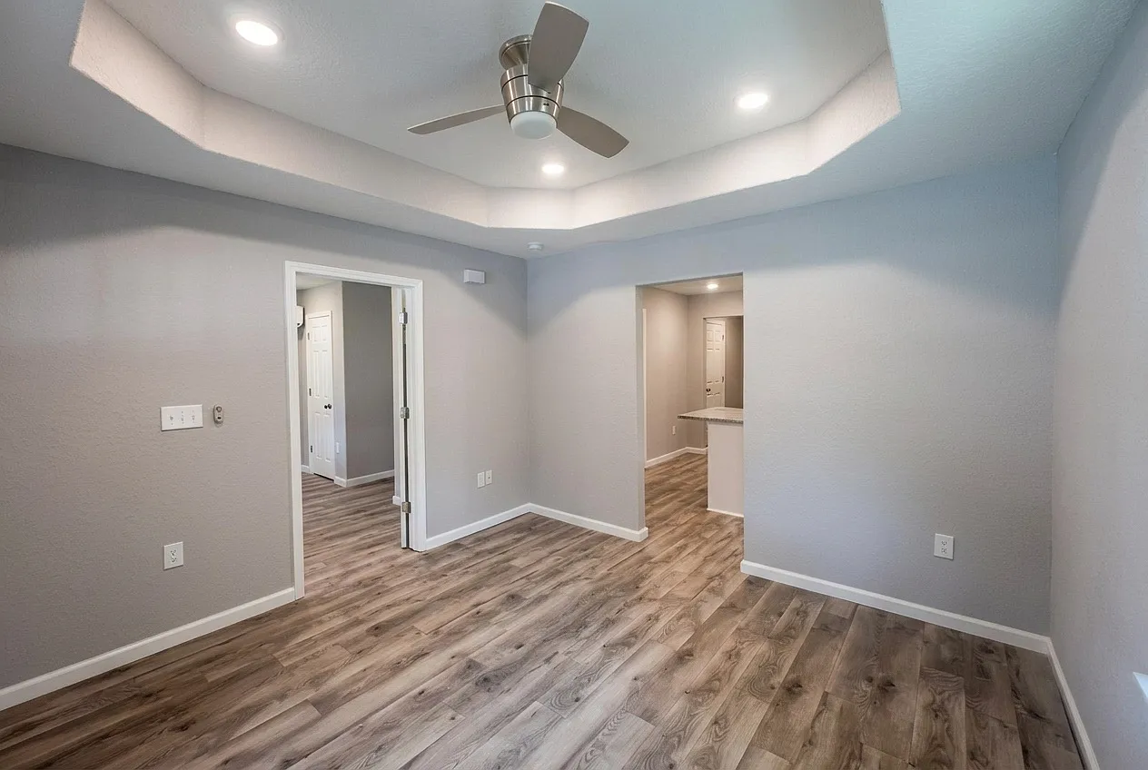2 bed, 1053 sqft, $2,000 — Photo 4