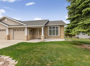 1823 Sunny Springs Dr, Rapid City, SD 57702