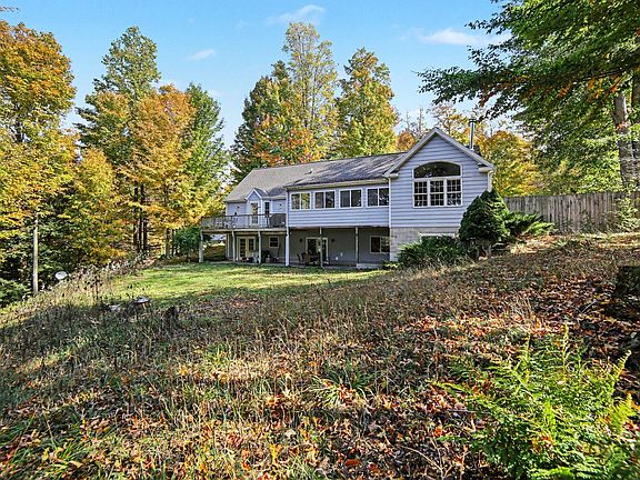 3rd image of 6785 N Hamlin Shoals Ln