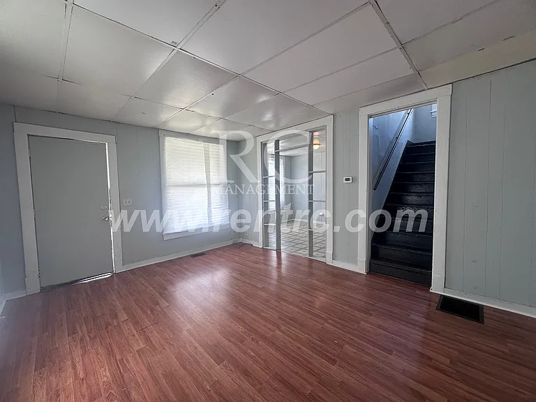 1135 N Jackson St — Photo 7