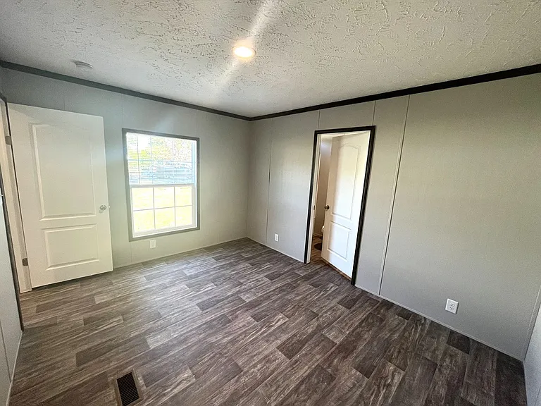 515 Tom Mann Rd — Photo 55
