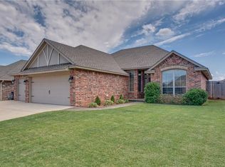 10920 SW 31st St, Yukon, OK 73099