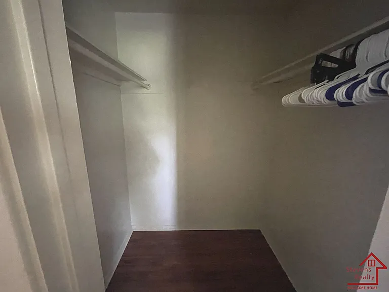 Amber Apartments — Photo 29