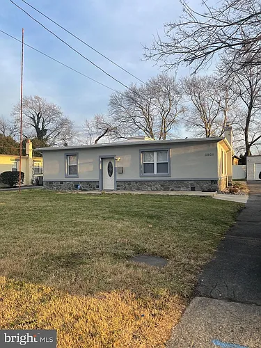 3901 Richmond St Photo 1