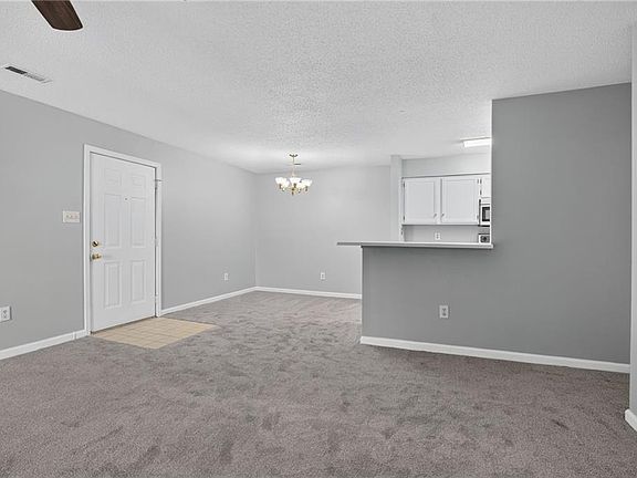 4th image of 1563 N King St APT 109