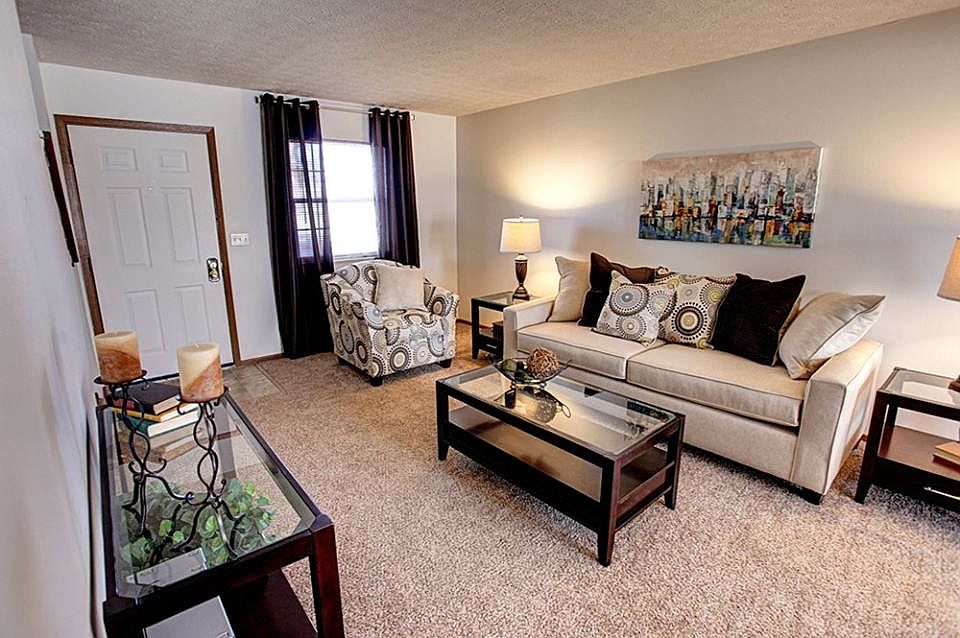 1st image of 489 Quail Valley Ct