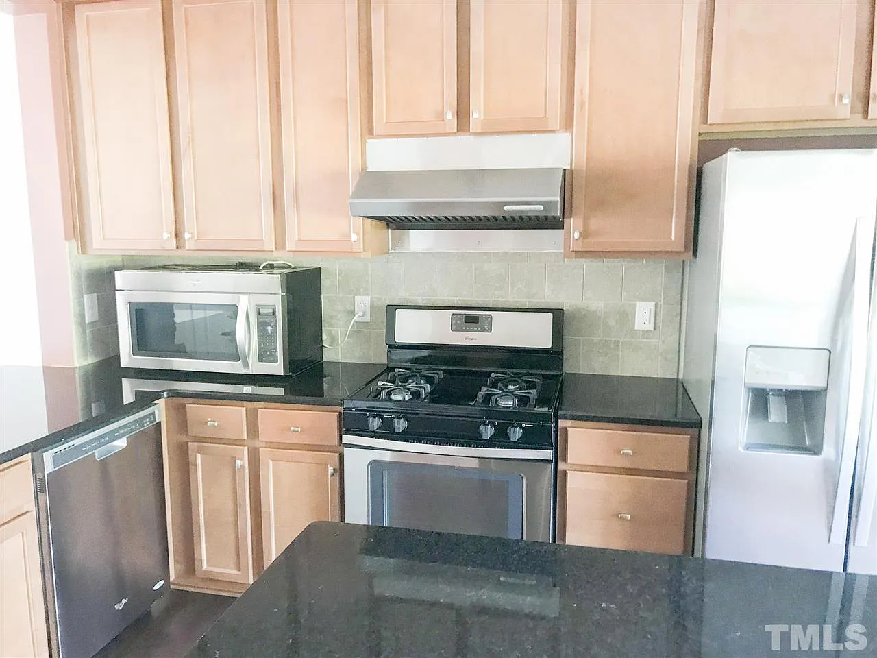 2 bed, 2.5 bath, 1195 sqft, $1,850 — Photo 4
