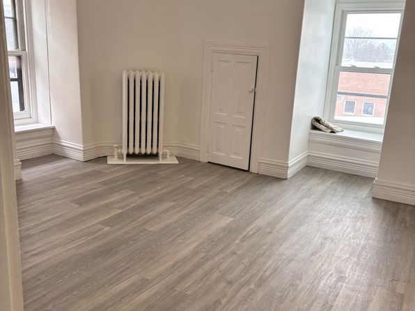 203 N 9th St FLOOR 3