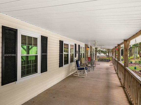 4th image of 622 Justin Dr