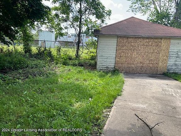 4th image of 316 Oakwood Ave