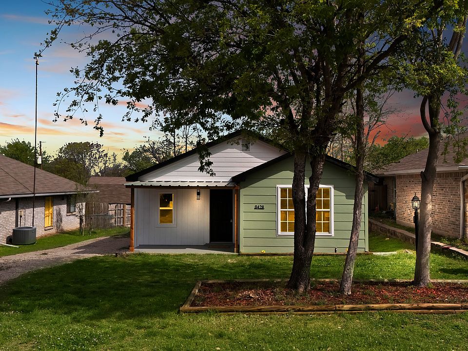 1st image of 8428 Whitney Dr