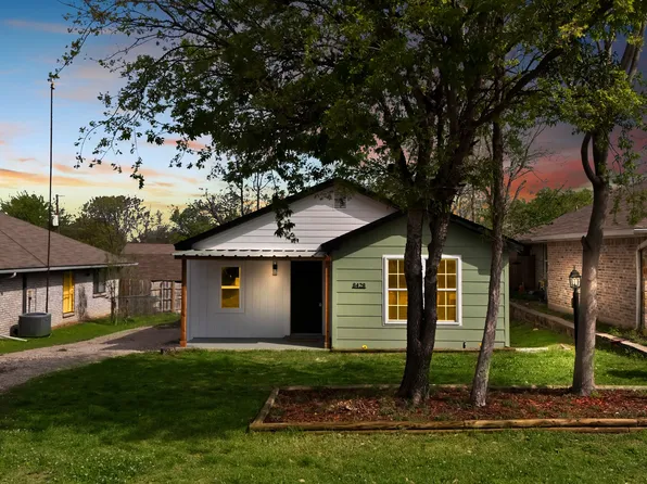 8428 Whitney Dr, White Settlement, TX 76108