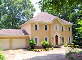 2059 Deer Ridge Dr, Stone Mountain, GA 30087