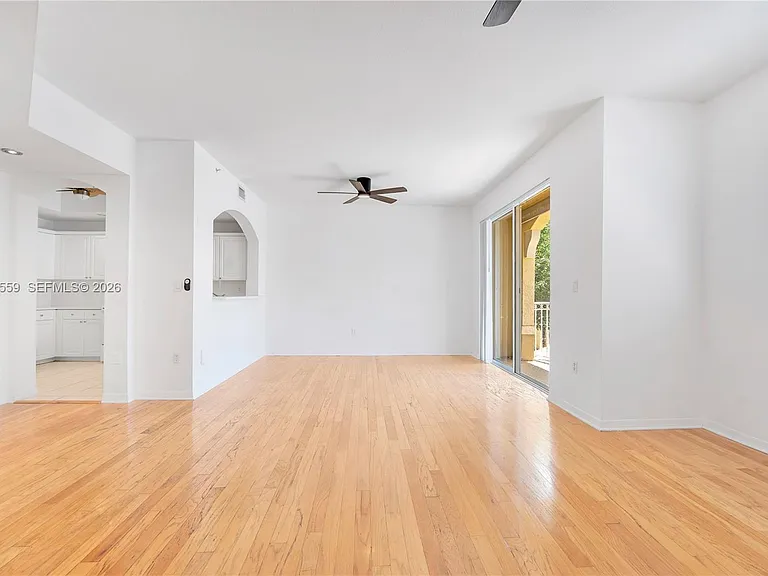 8912 W Flagler St #212 — Photo 2