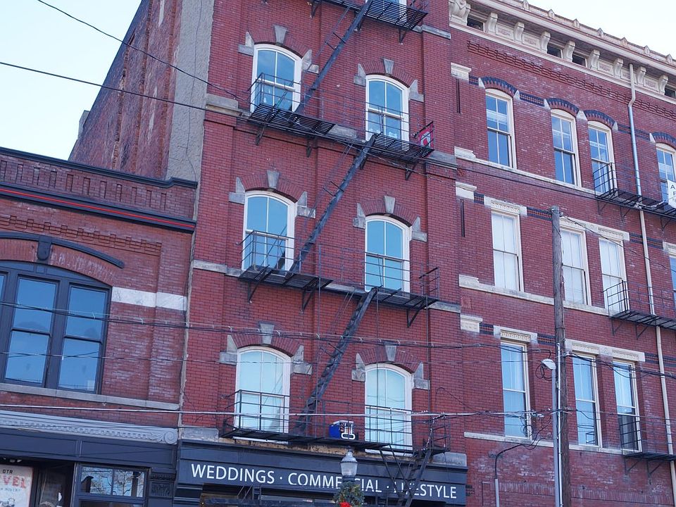 1st image of 109 E 12th St APT B