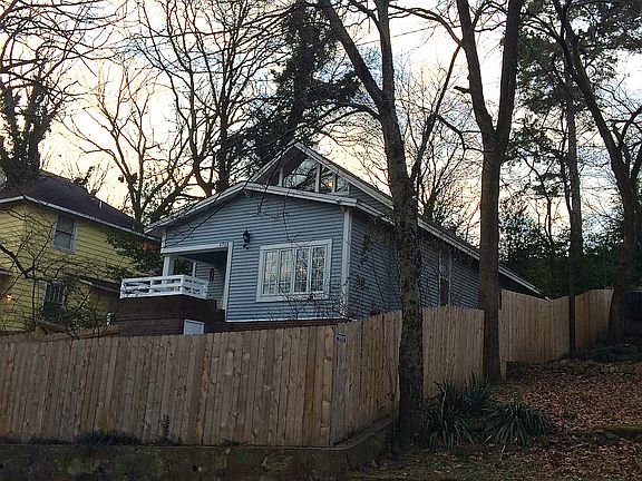 Yard enclosed by 6' fence