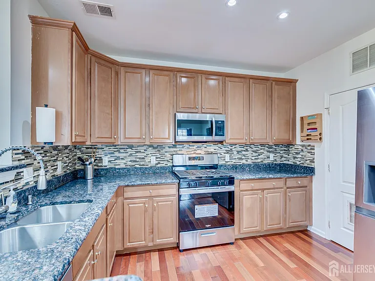 2822 Edward Stec Blvd — Photo 12