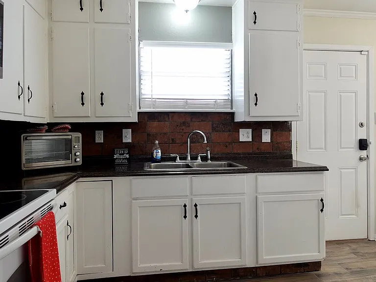 4719 Bowie Dr — Photo 7