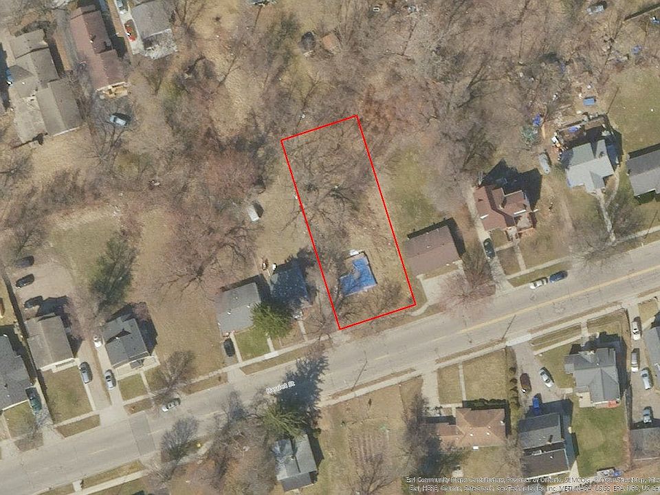 2nd image of 756 Harriet St