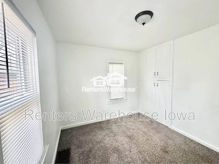 1534 63rd St — Photo 5