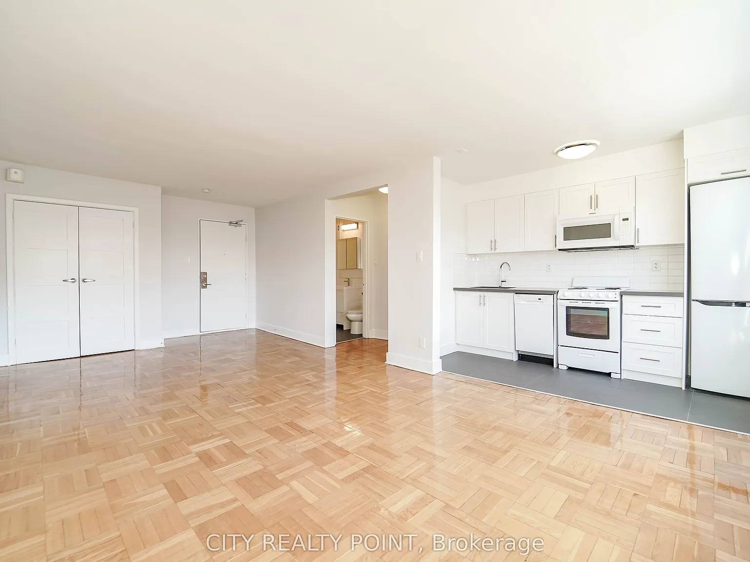 Studio, $1,950 — Photo 4