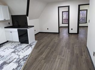 325 E Garfield Ave #3, Milwaukee, WI 53212