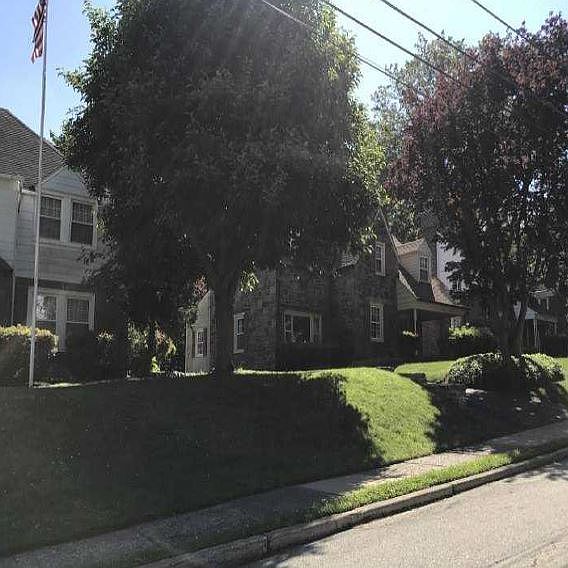 2nd image of 310 Montier Rd