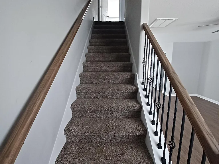 219 Woodland Valley Ln — Photo 9