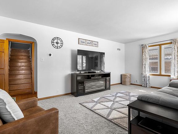 5th image of 631 South 32nd STREET