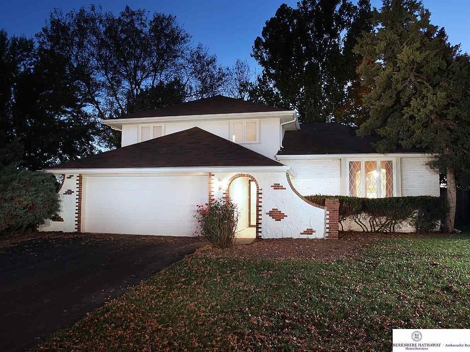 1st image of 2522 S 148th Ave Cir