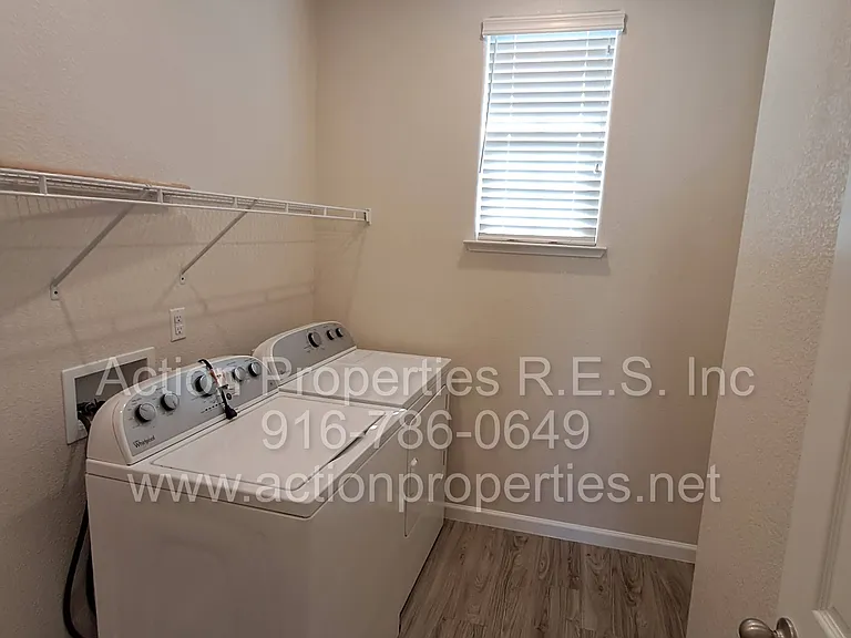 2136 Malibu Pl — Photo 12