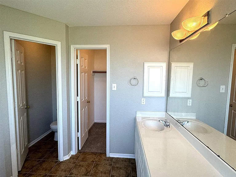 19543 Clevera Walk Ln — Photo 35