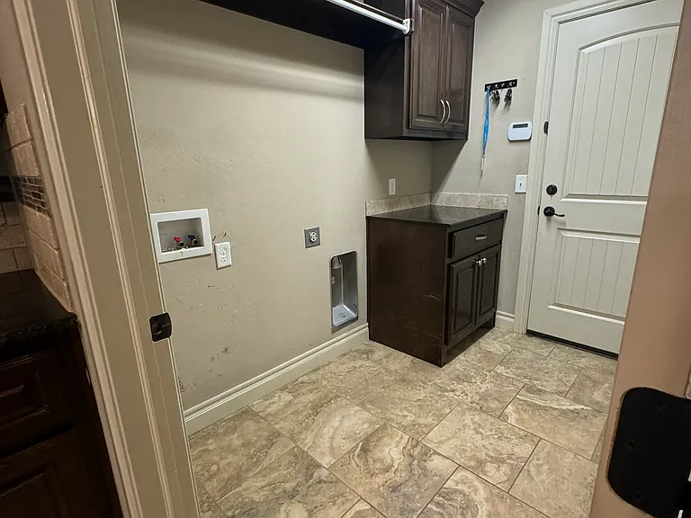 3112 Langley Dr — Photo 12