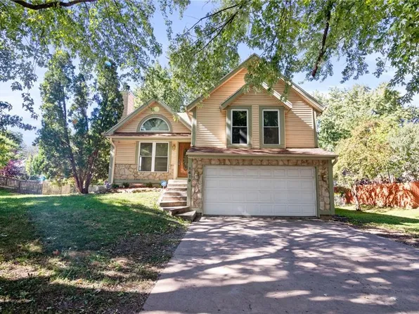 1419 N Lucy Montgomery Way, Olathe, KS 66061